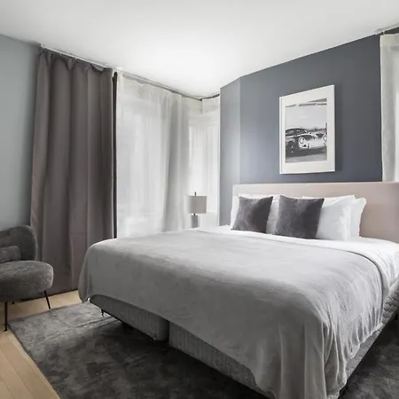 Beautiful 2bd Near Times Square With Doorman And Gym Apartment