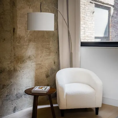 Apartment Chic And Spacious 2bd With Washer And Dryer In Unit *