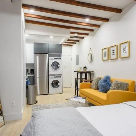 24-15 New Studio Gramercy W D * New York