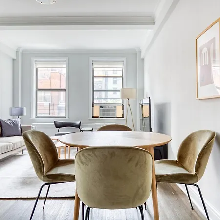 Apartment Uws 2br W Elevator Doorman Gym Nr 1 Line Nyc-625 New York