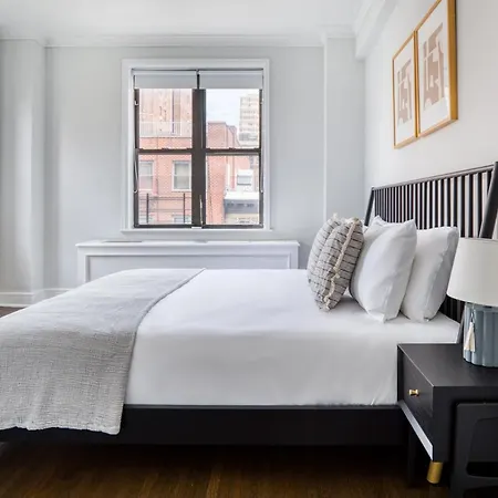 Uws 2br W Elevator Doorman Gym Nr 1 Line Nyc-625 Apartment New York
