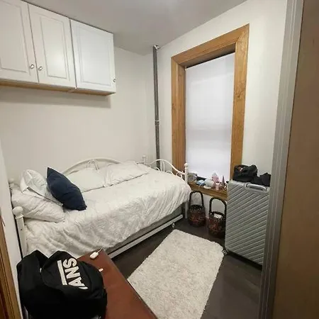 Stylish & Lovely 2 Bedroom Midtown New York