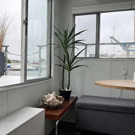 Unique Design Houseboat In Rockaway Queens Botel New York