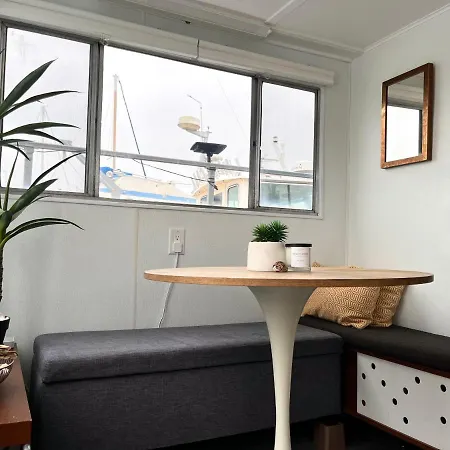 Unique Design Houseboat In Rockaway Queens Botel *