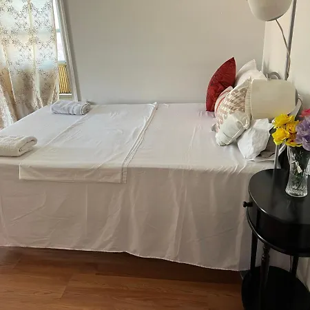 Affordable In Queens Guest house *