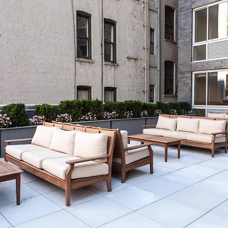 Trendy Designer Downtown Manhattan Apartment
