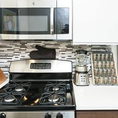 Trendy Designer Downtown Manhattan Apartment New York
