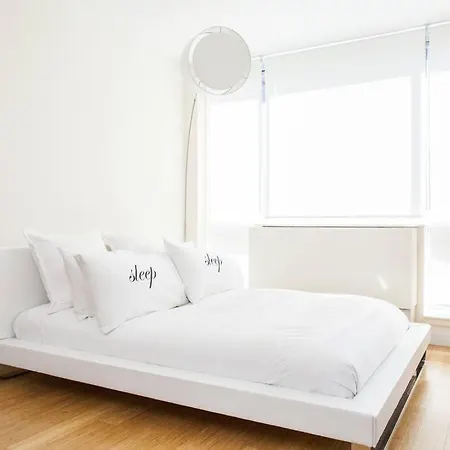 Apartment Trendy Designer Downtown Manhattan *