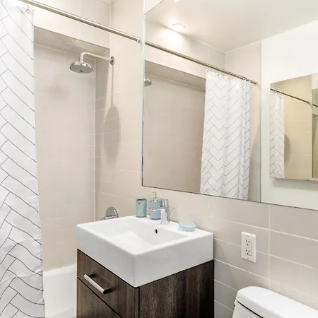 Apartment Chelsea 1br W Balcony Doorman Gym Nyc-135 *
