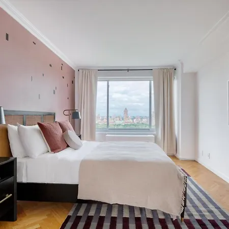 Ues 3br W Balcony Doorman Nr Park Nyc-1192 Apartment New York