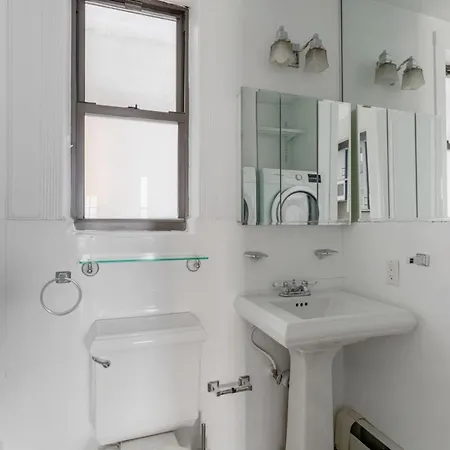 East Village 2br W Balcony Nr Dining Nightlife Nyc-1212 Apartment