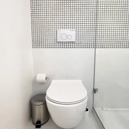 New Cozy Modern Minimalist In Brooklyn * New York