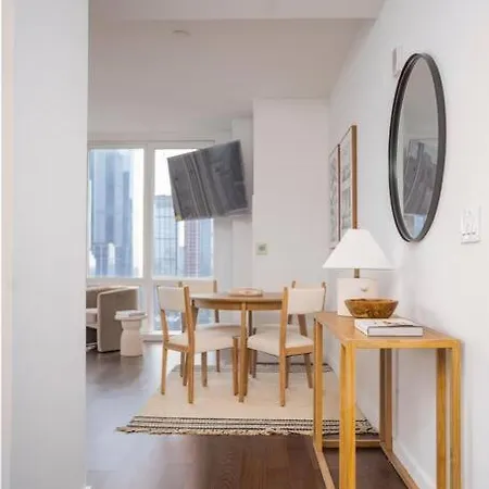 2 Bed 2 Bath By Tsquere Hudsony Apartment New York