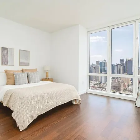 2 Bed 2 Bath By Tsquere Hudsony * New York