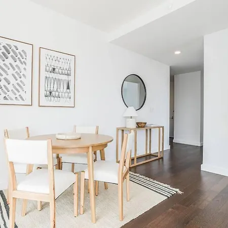2 Bed 2 Bath By Tsquere Hudsony Apartment