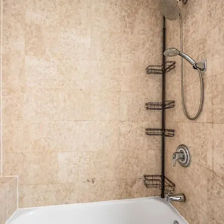 Amazing 1br In Manhattan Apartment