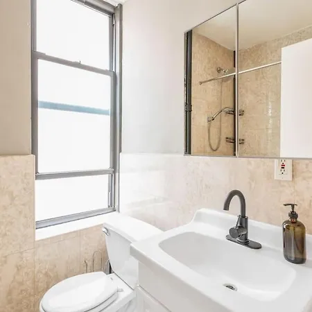 Amazing 1br In Manhattan Apartment