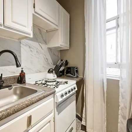 Amazing 1br In Manhattan