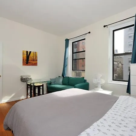 Perfect 2 Bedroom Near Park