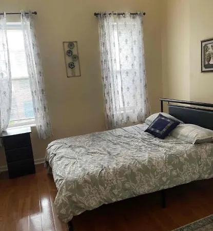 Apartment 2 Spacious Oasis To Choose From 20 Min From Manhattan In A Quiet Neighborhood New York