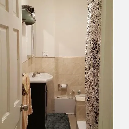 2 Spacious Oasis To Choose From 20 Min From Manhattan In A Quiet Neighborhood Apartment New York