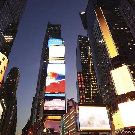 Candlewood Nyc -times Square By Ihg Hotel 3*