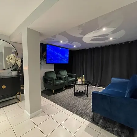 Holiday home The Circle Near Jfk + Shopping Mall