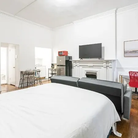 2 Bedroom In The Heart Of Midtown! New York