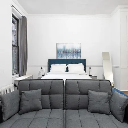 2 Bedroom In The Heart Of Midtown!