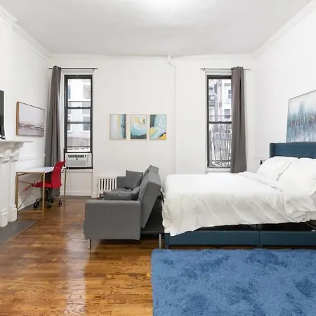 Apartment 2 Bedroom In The Heart Of Midtown!