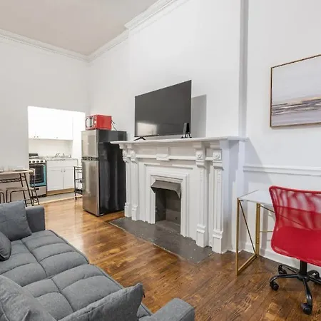 2 Bedroom In The Heart Of Midtown! *