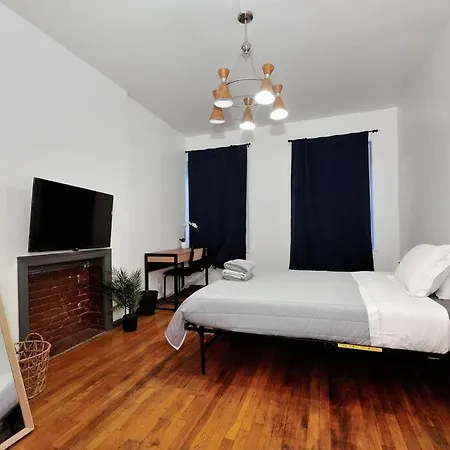 Studio Close To Times Square Apartment *