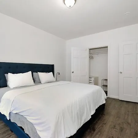 Apartment New And Spacious 3 Bedroom In Midtown West! *
