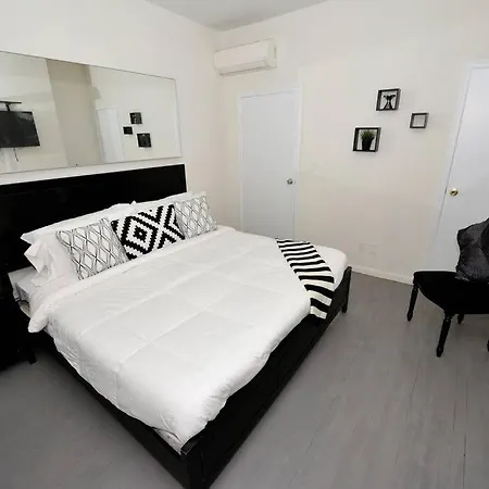 3br/1ba Near Times Square * New York