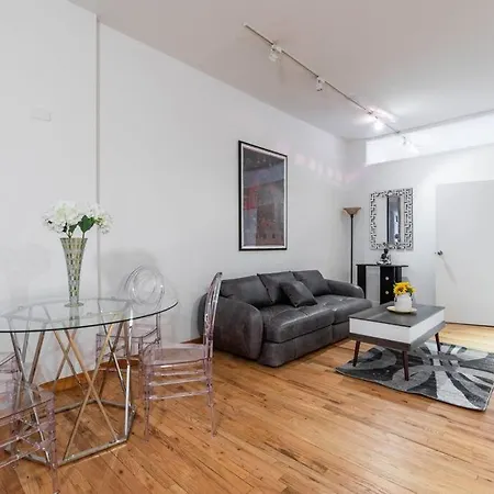 Apartment 4br In The Heart Of Tribeca! New York