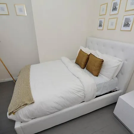 Apartment 3br/1ba Near Times Square *