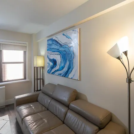 One Bedroom Elegant In