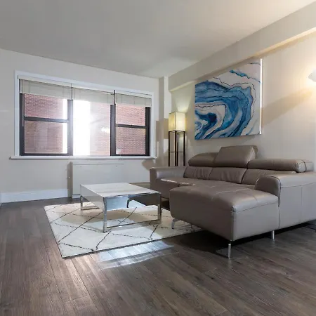 One Bedroom Elegant In Apartment *