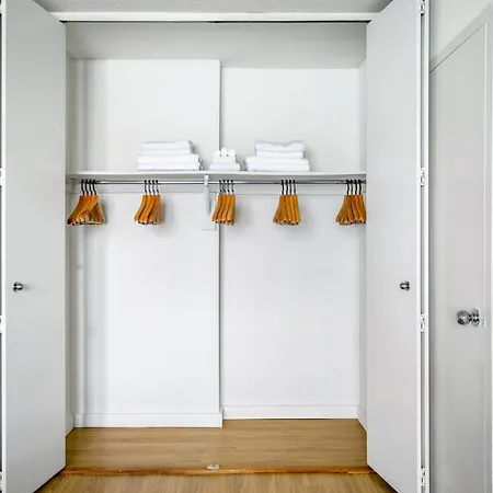Apartment Uws 2br W Gym Dm Elev Nr Park Trains Nyc-577 New York