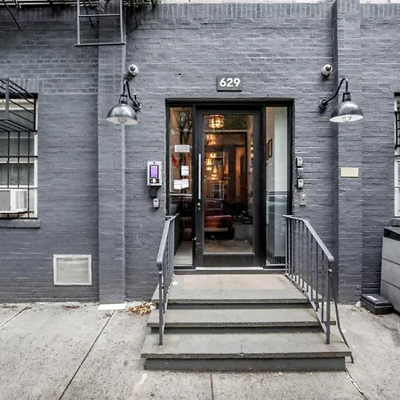 Apartment East Village 3br W Elevator Wd Nr Parks Nyc-1209 New York