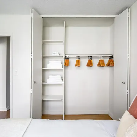 Apartment Uws 2br W Gym Dm Elev Nr Park Trains Nyc-577