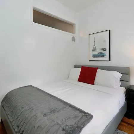 2br Near Park!