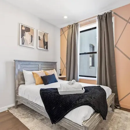 Apartment Swj - 3 Fl 9 Bedroom Triplex_1 Block To Train New York