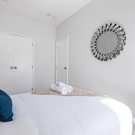 Apartment Swj - 3 Fl 9 Bedroom Triplex_1 Block To Train *