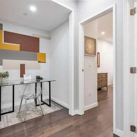 Swj - 3 Fl 9 Bedroom Triplex_1 Block To Train Apartment