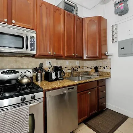 Beautifully Designed In Upper West Side! * New York