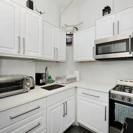 Apartment Cozy 1br In Upper West Side! New York