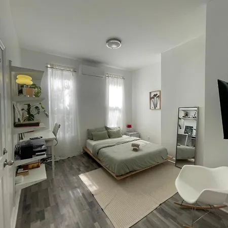 Cozy Private In Bushwick * New York