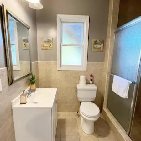 The Comfort Of Woodhaven Apartment