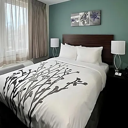 Sleep Brooklyn - Sheepshead Bay Hotel